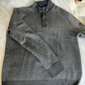 UNTUCKit Men's Charcoal Turtleneck Sweater